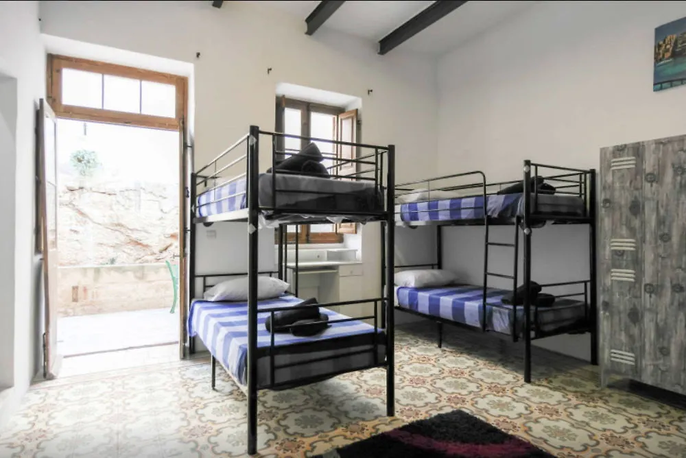 Peacehaven 8 - Hostel Sliema Malta