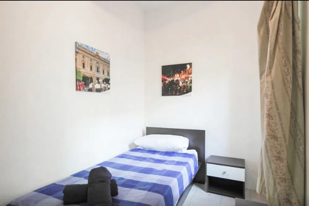 ** Hotel Peacehaven 8 - Hostel Sliema Malta